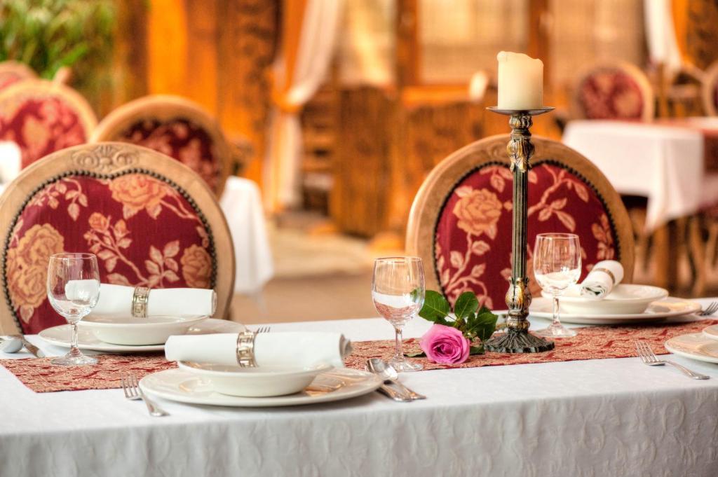 Hotel Zameczek Książ Wielki Extérieur photo
